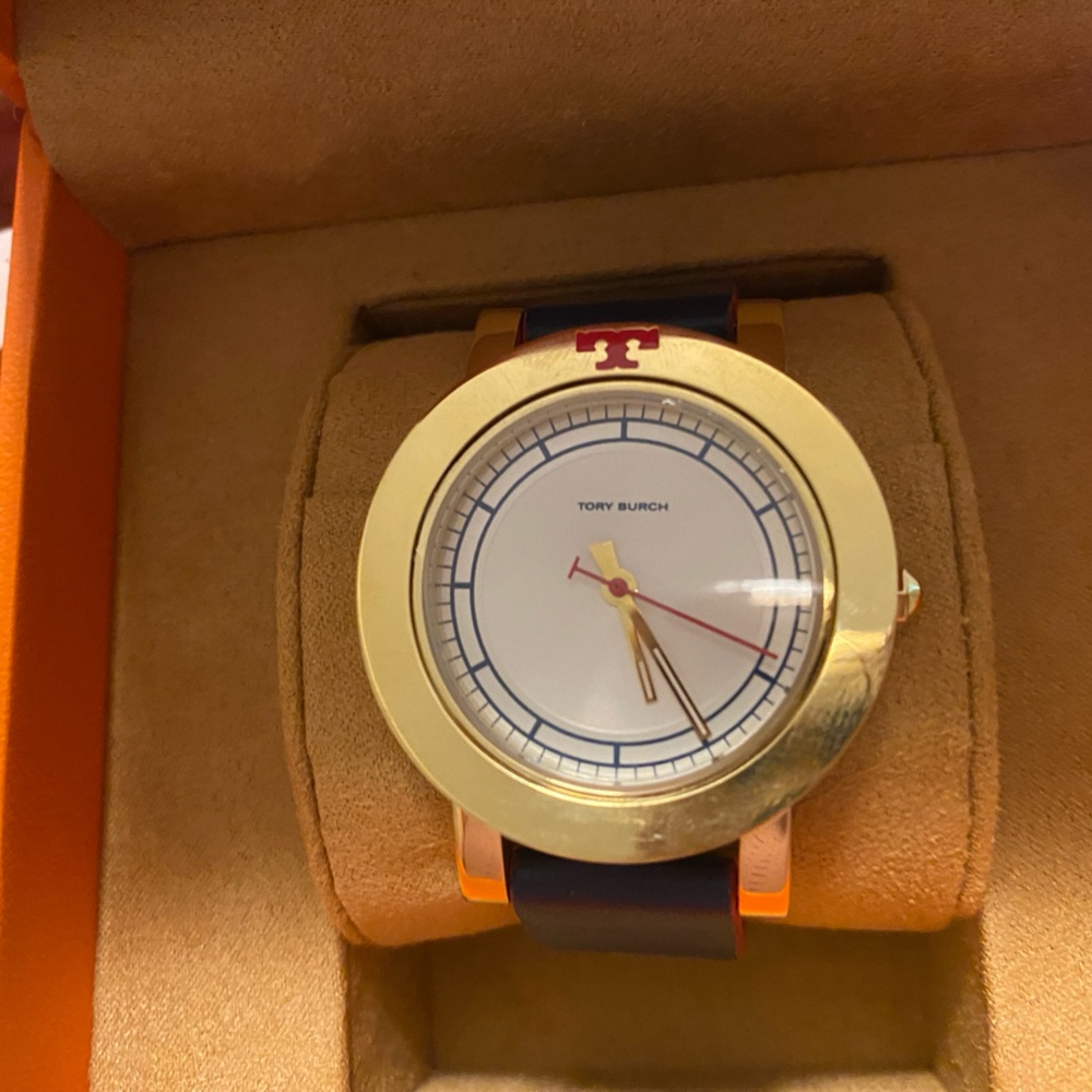Tory Burch Unused Ellsworth Leather Stap Watch NEW